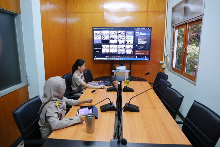 ประชุมชี้แจงแนวทางการรายงานตามตัวชี้วัดการตรวจราชการ กระทรวงสาธารณสุข ประจำปีงบประมาณ พ.ศ. 2569 เพื่อรับทราบแนวทางการรายงานและติดตามผลการดำเนินงานตามตัวชี้วัดของกระทรวงสาธารณสุข ผ่านระบบตรวจราชการและนิเทศงาน (E-Inspection)